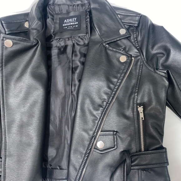 Never used, new , not real leather but cute, bought from local store. - Picture 2 of 4